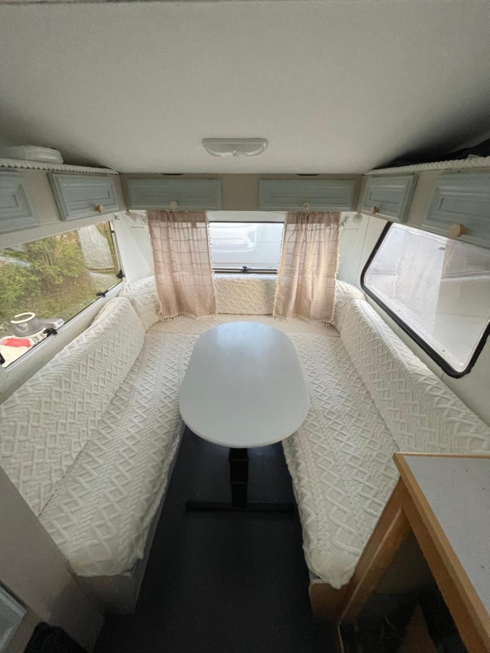 Koselig campingvogn Capsule hotel in Lofoten