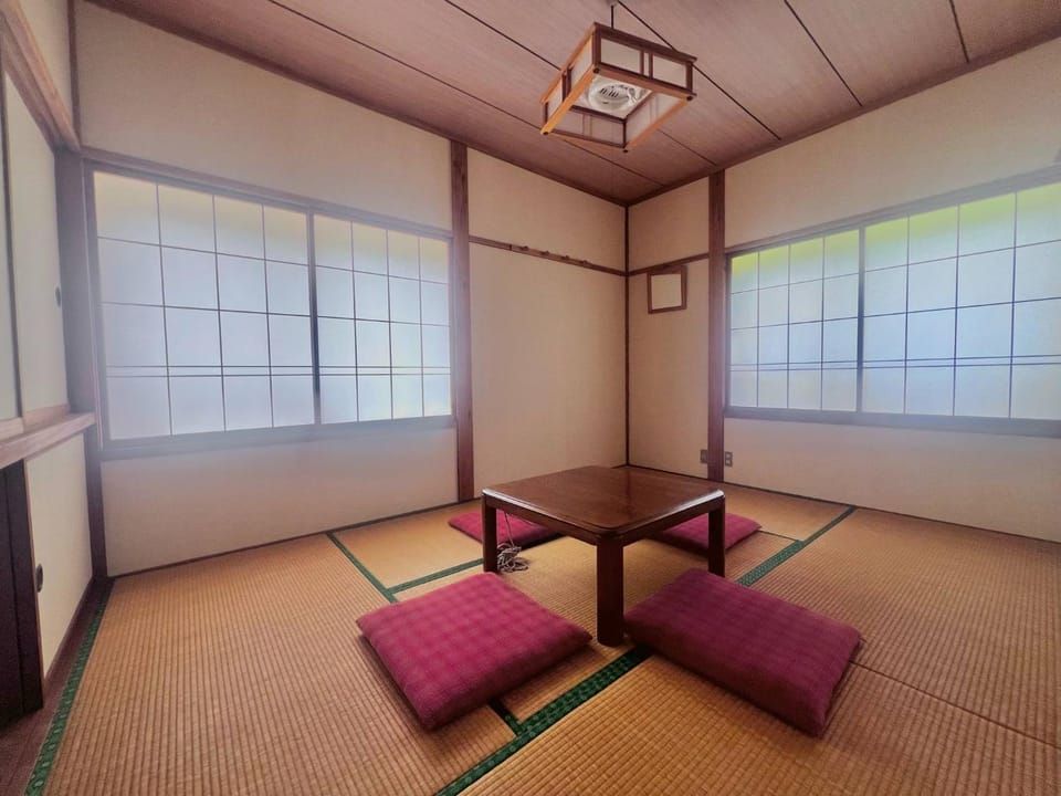 Itadaki Chalet Nature lodge in Nagano Prefecture