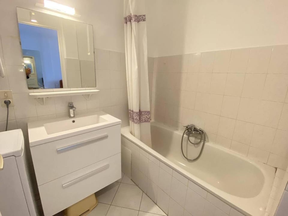 Cannes proche Croisette - Studio balcon vue sur jardin Apartment in Cannes