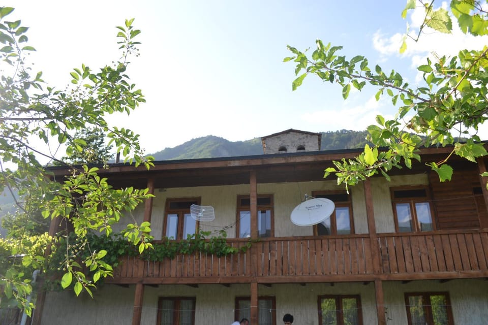 Property building, Day