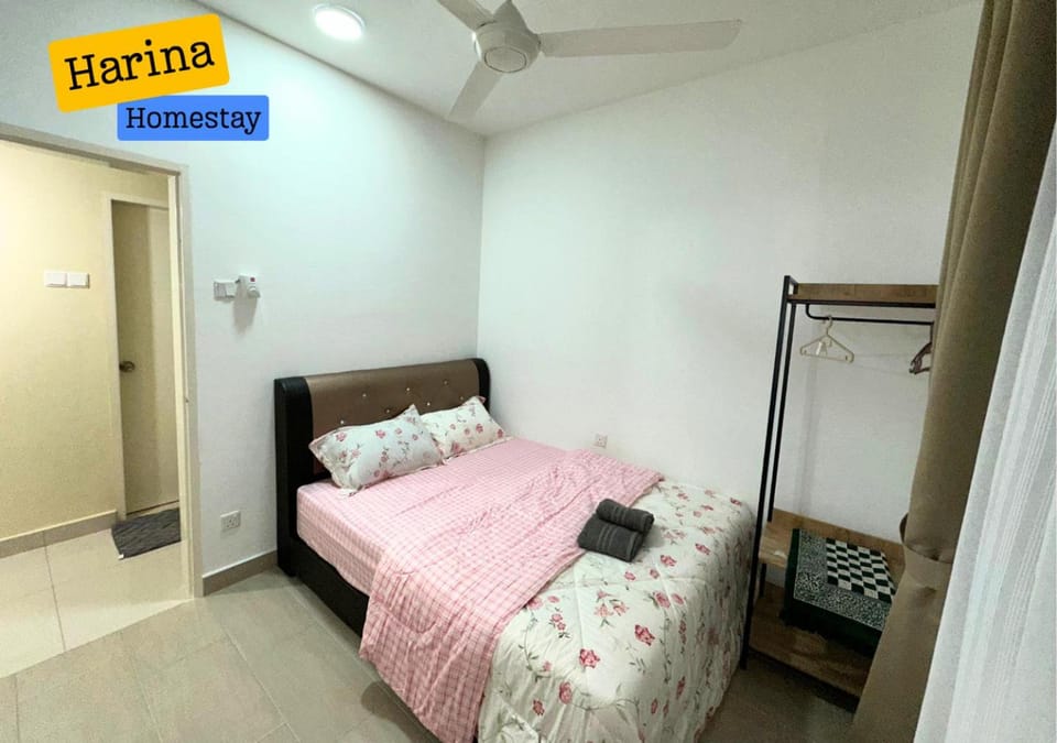 Bedroom, towels