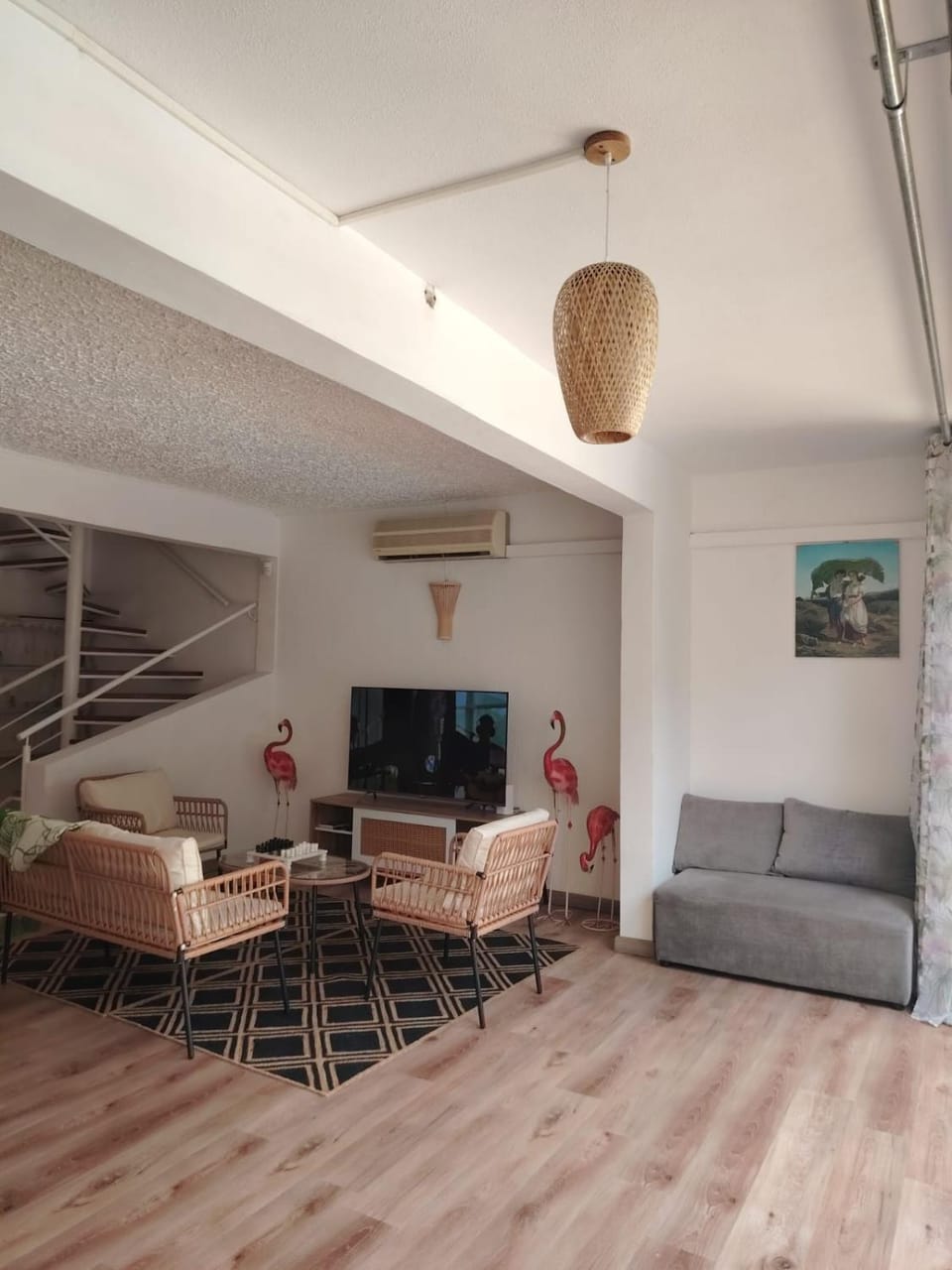 Communal lounge/ TV room