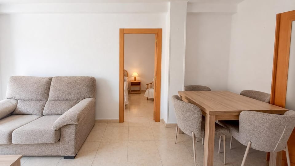 Lounge or bar, Dining area