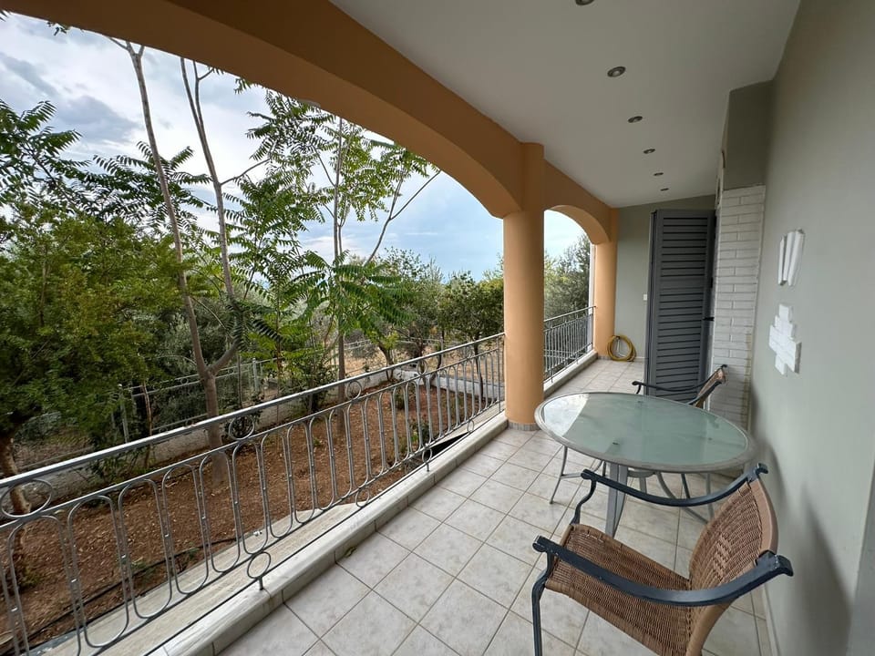 Balcony/Terrace, Dining area, Garden view