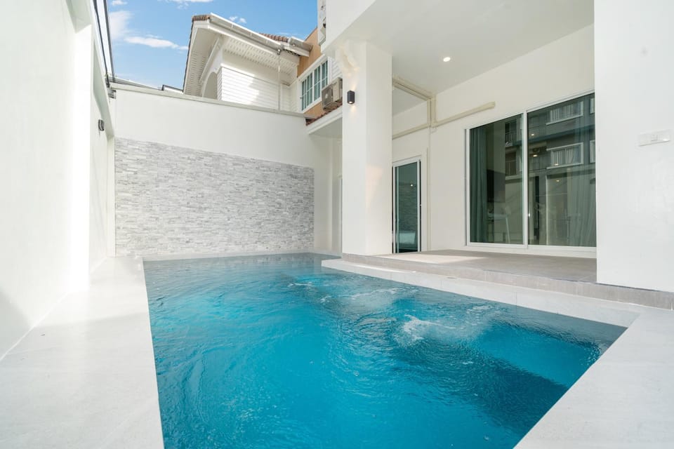 6BDR patong pool villa by Mp property Villa in Patong