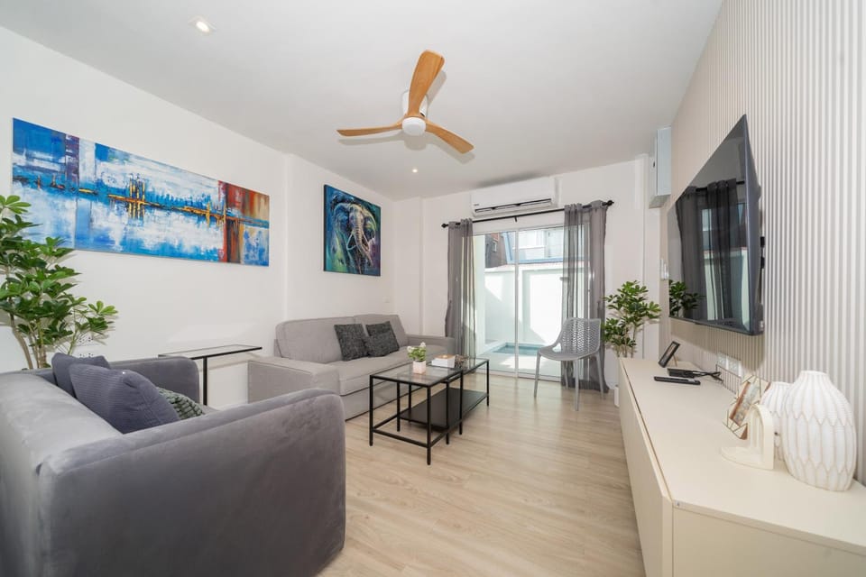 6BDR patong pool villa by Mp property Villa in Patong