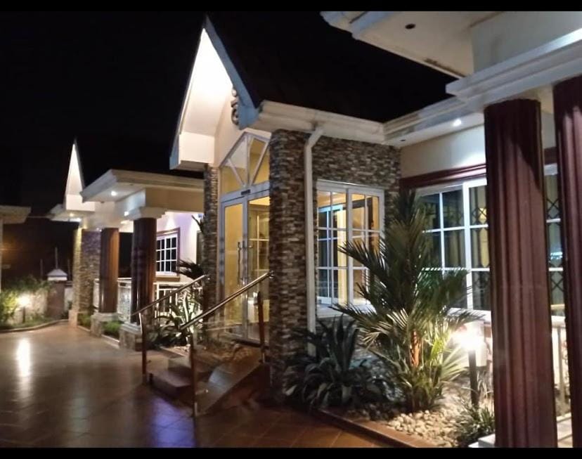 Lizab Lodge Hotel in Ashanti Region, Ghana