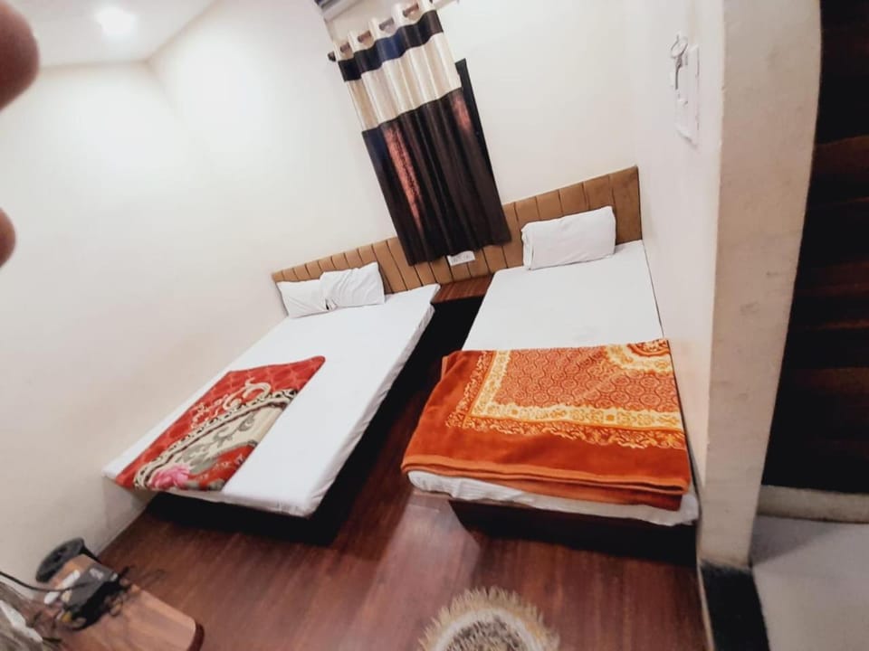 Hotel Standard near Mahakal Lok Hotel in India