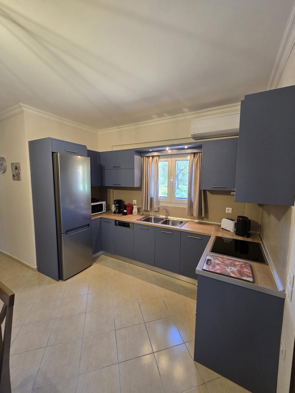 Kitchen or kitchenette, oven, stove