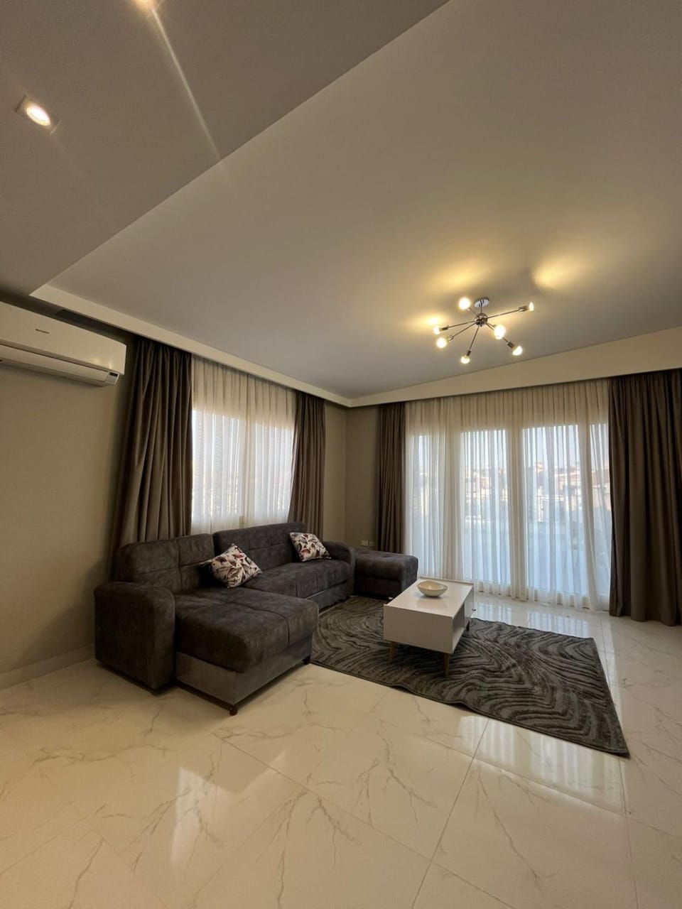 Living room, Photo of the whole room, Seating area