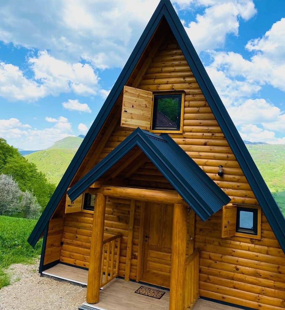 Mountain Prestige House in Zlatibor District, Serbia