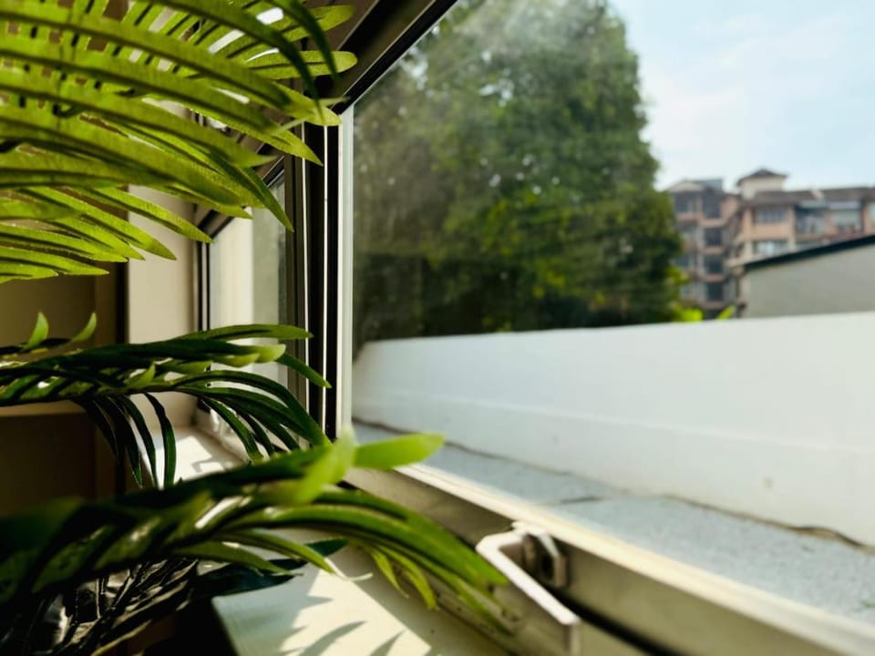 WhiteZen Family Homestay 9Room for 20pax Central Penang Villa in George Town