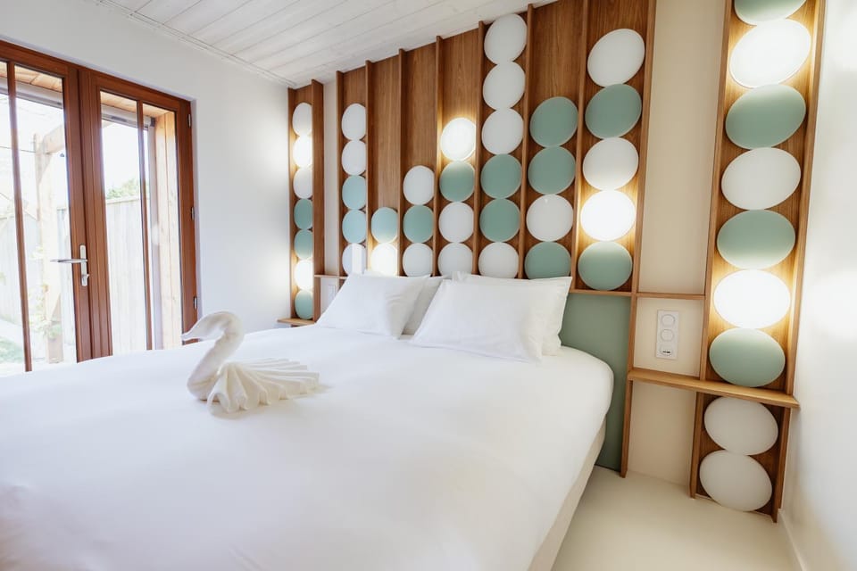 Shower, Toilet, Bed, Night, Bathroom, Photo of the whole room, Bedroom, hair dryier, towels