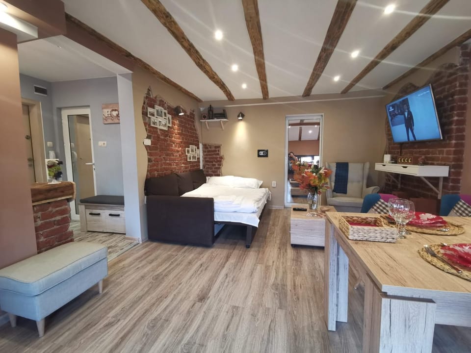 TV and multimedia, Living room, Dining area