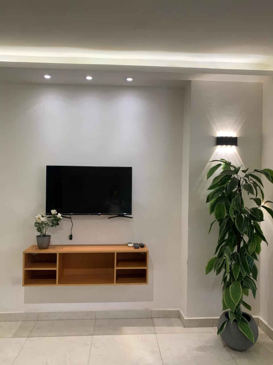 New cozy apartment 10 minutes away from Cairo airport Apartment in Cairo Governorate