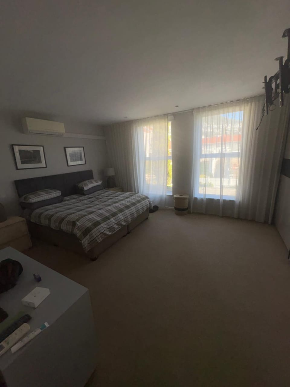 Secure Estate Home with 24 Hour Surveillance Apartment in Sea Point