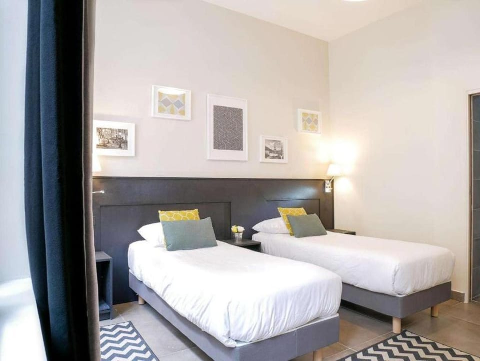 voyagood,fr 06,93,70,59,79 Villa in Centre-Val de Loire