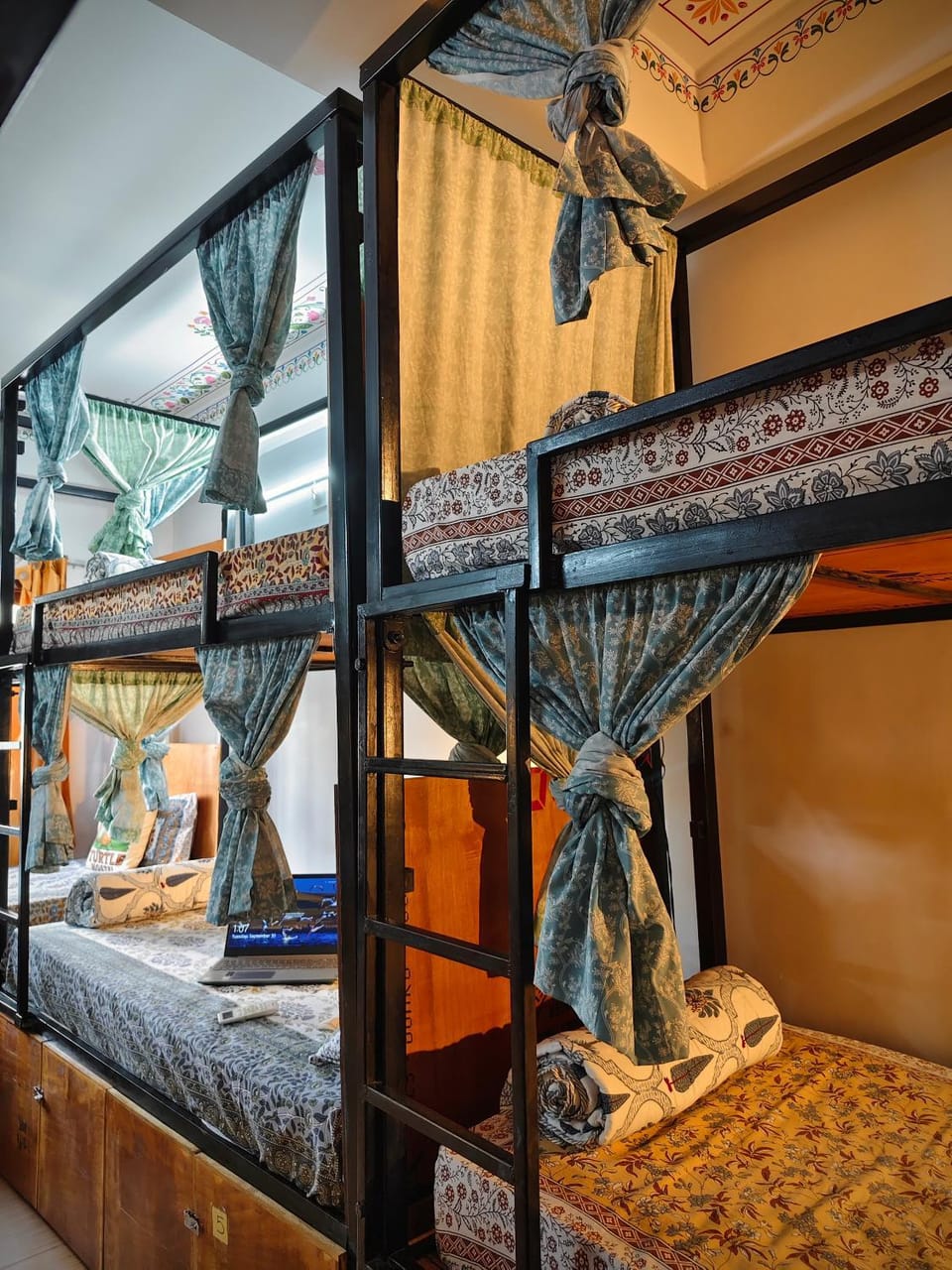 Bed, Photo of the whole room, Bedroom, bunk bed