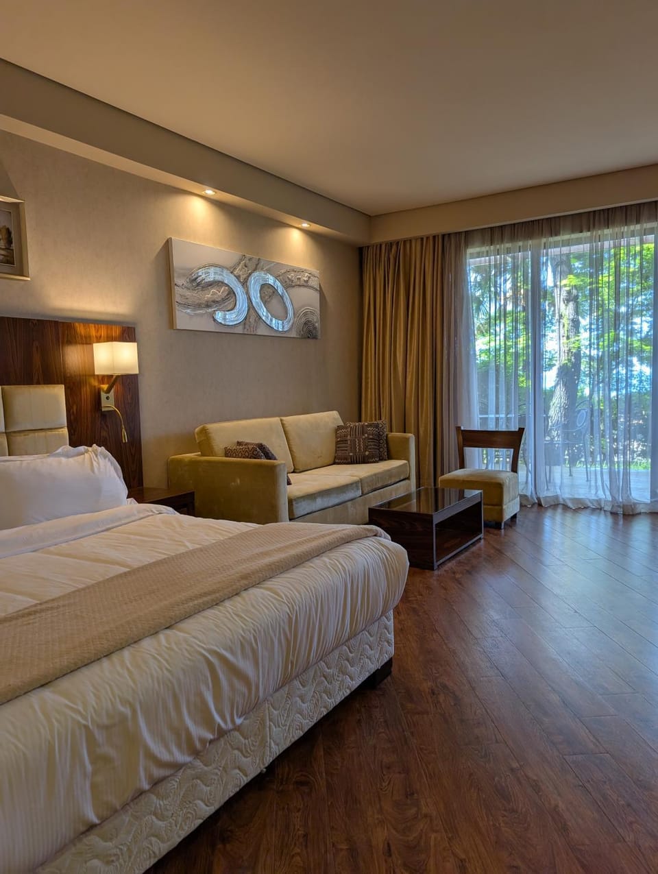 Living room, Photo of the whole room, Seating area, Bedroom