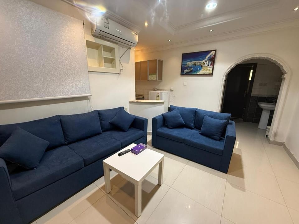 Living room, Seating area, air conditioner