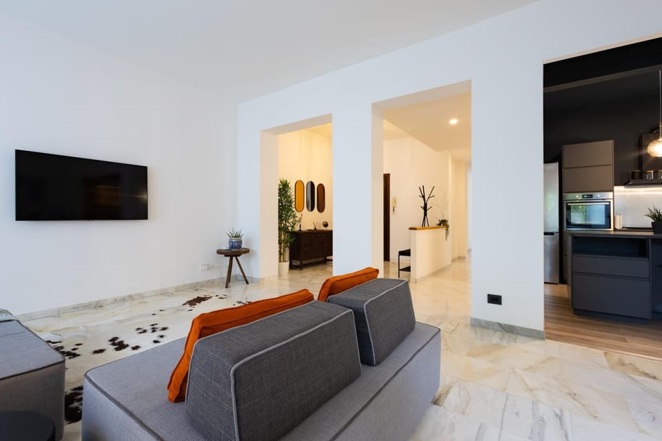 TV and multimedia, Seating area