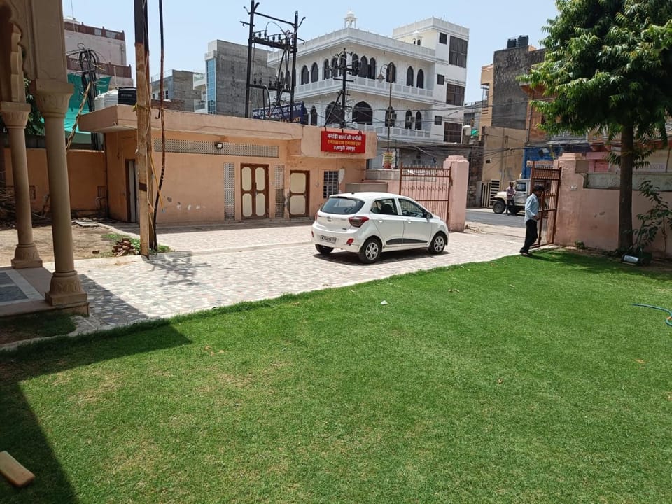 Street view, Parking