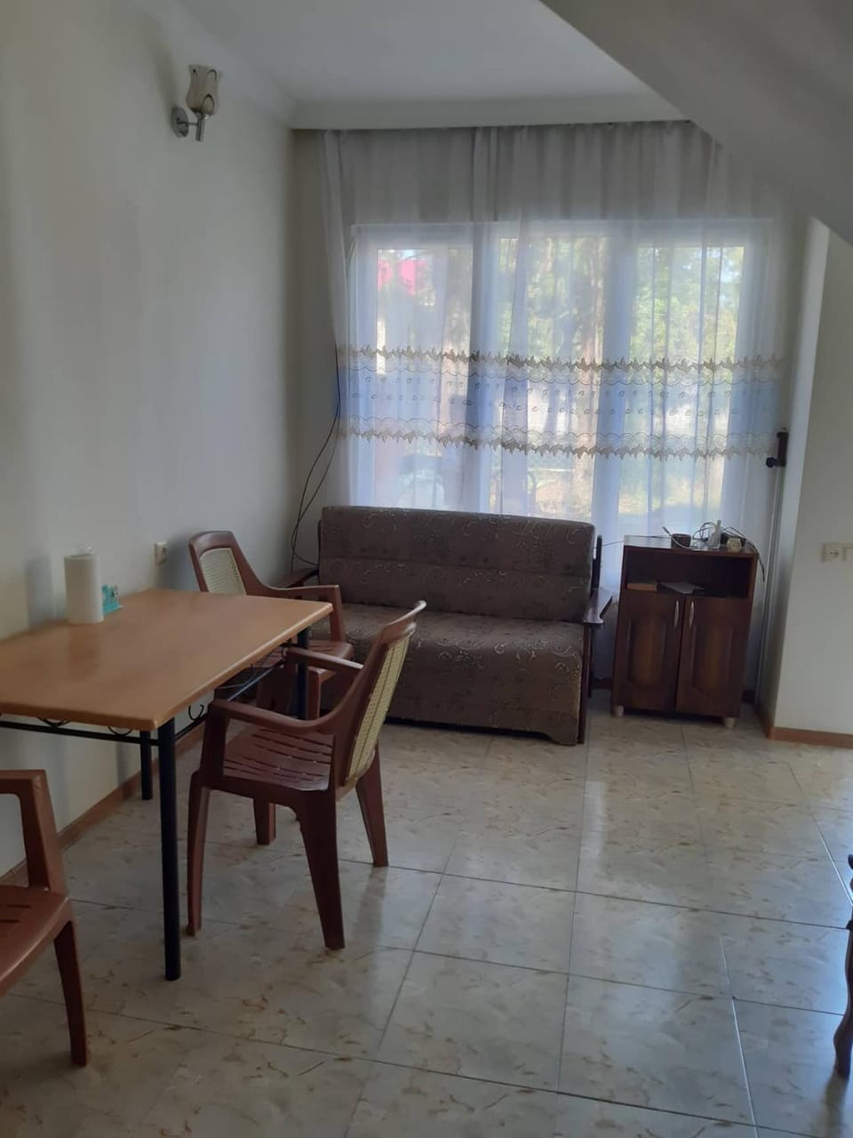 Seating area, Dining area