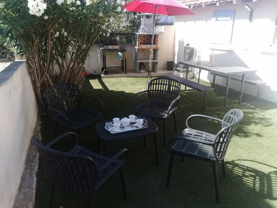 Garden, Balcony/Terrace