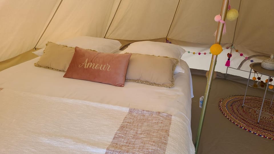 Nuit insolite tente Grandi'Ose proche Mont Saint Michel Luxury tent in Brittany
