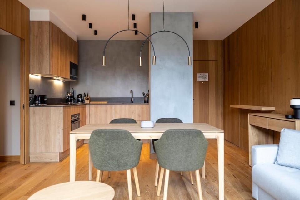 Luxury Mountain Stay l 1 Minute To Slopes l 6pax l GYM - SAUNA - POOL l by BonesVacances Apartment in El Tarter