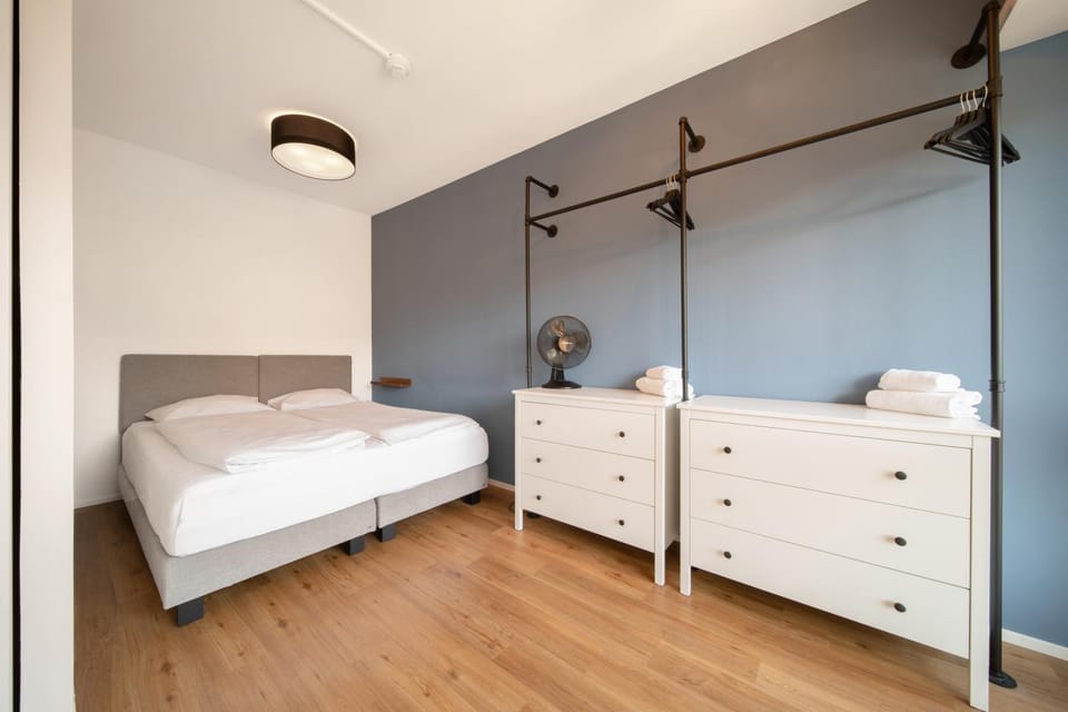 Bed, Photo of the whole room, Bedroom, wardrobe