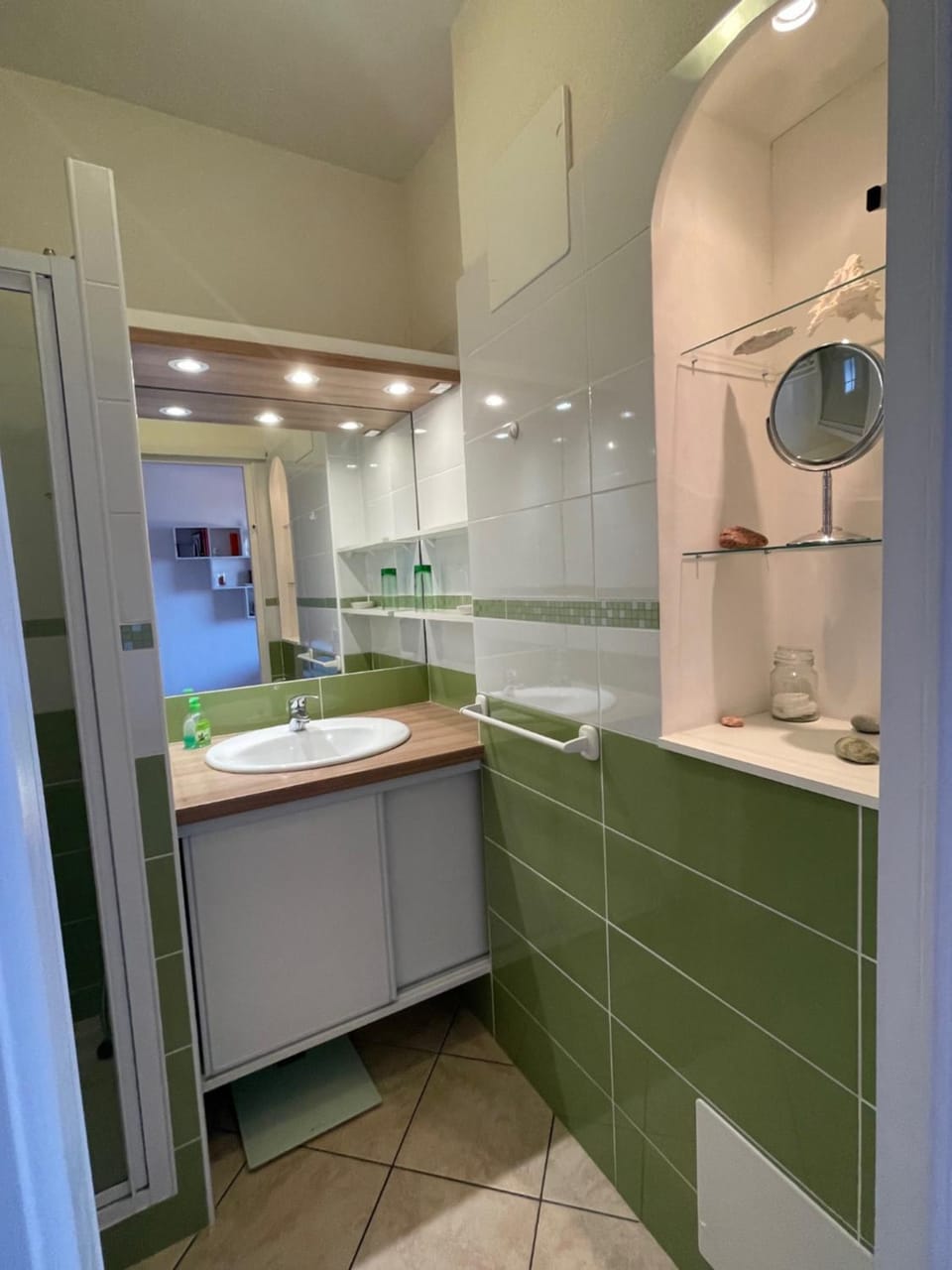 Shower, Bathroom