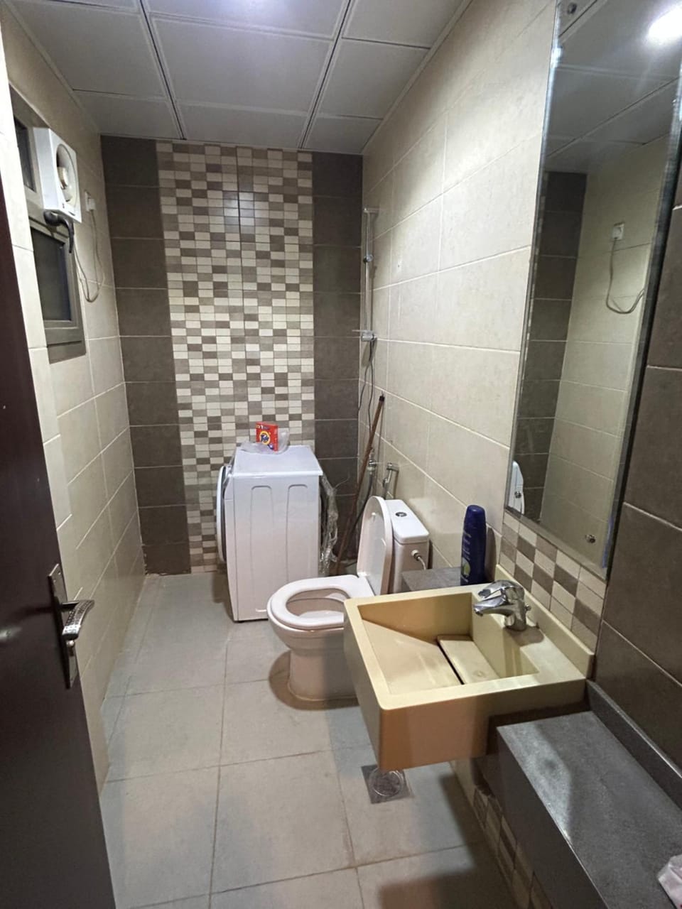 Toilet, Bathroom, washing machine