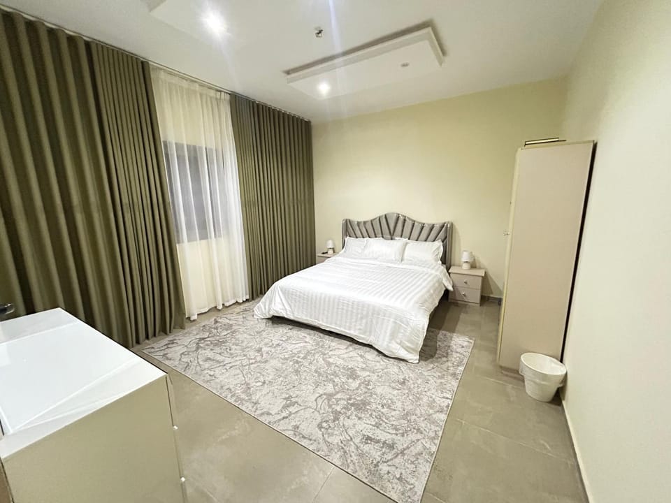 Bed, Photo of the whole room, Bedroom, air conditioner