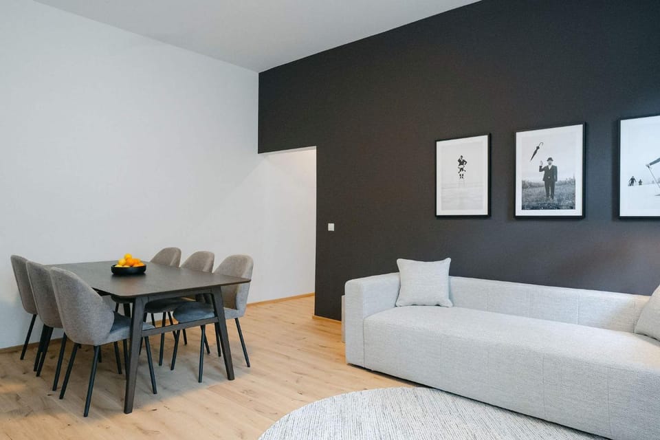 Homey 2BR perfect for 4-6 metro close to Naschmarkt Apartment in Vienna
