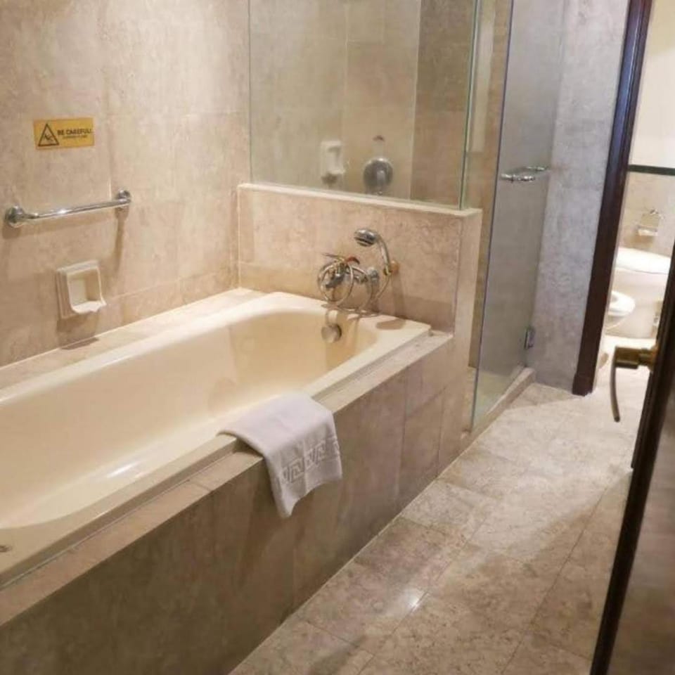 Bath, towels