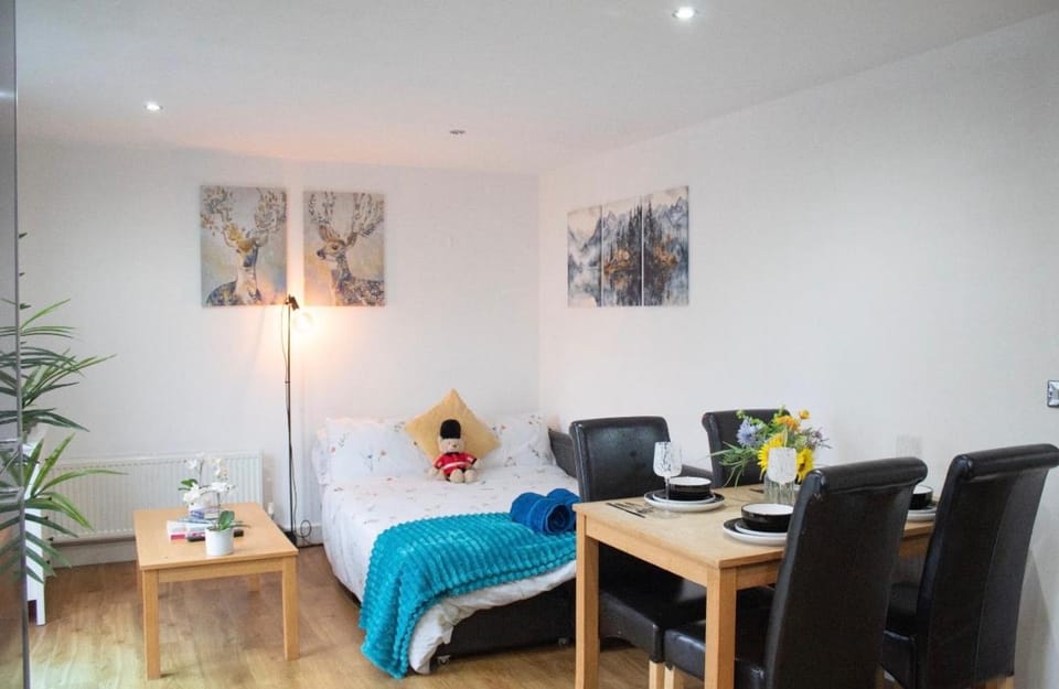 Bed, Living room, Seating area