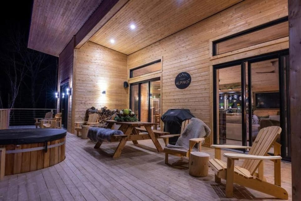 Chalet Alpinot - Spa, Nature & Luxe dans les Montagnes ! Chalet in La Malbaie