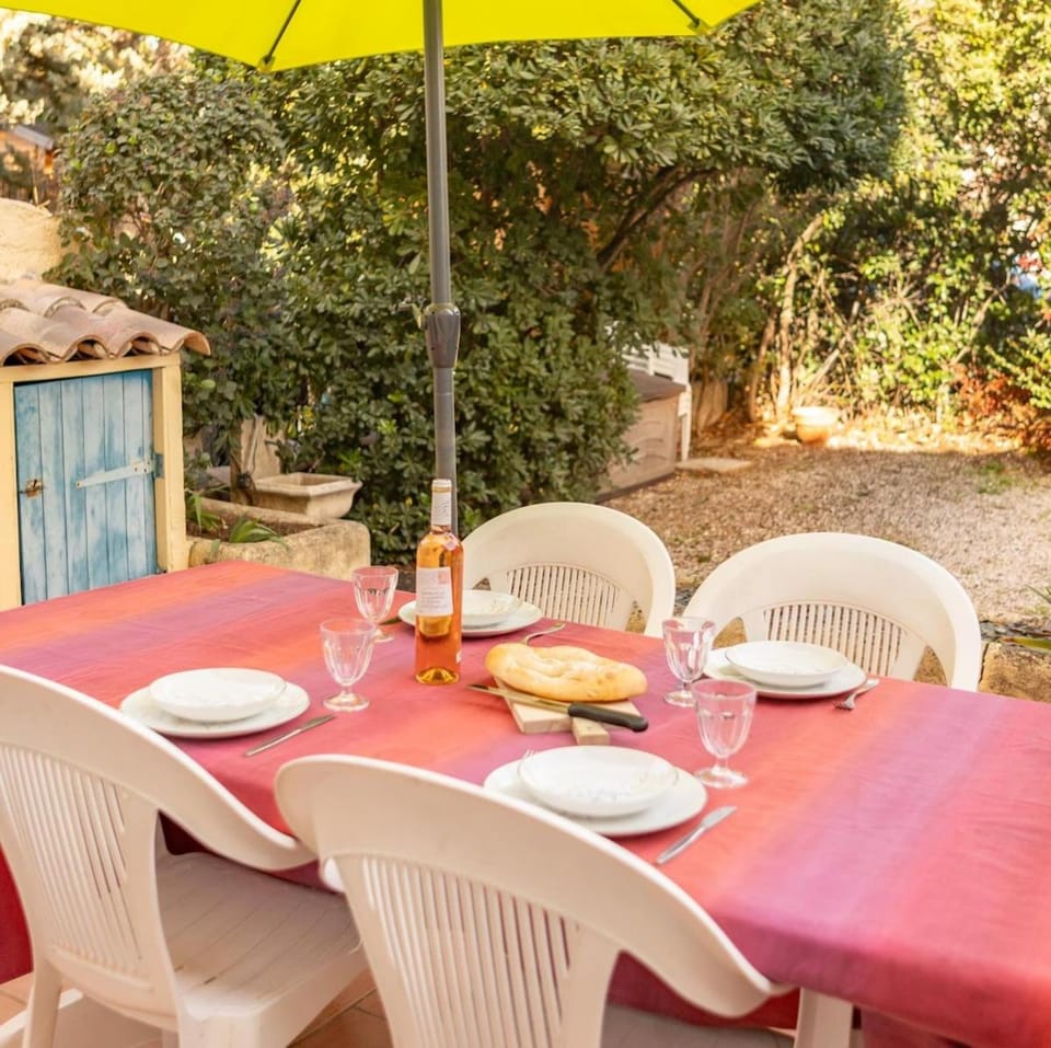 Joli mazet, jardin, piscine, tennis, plein centre Villa in Sainte-Maxime