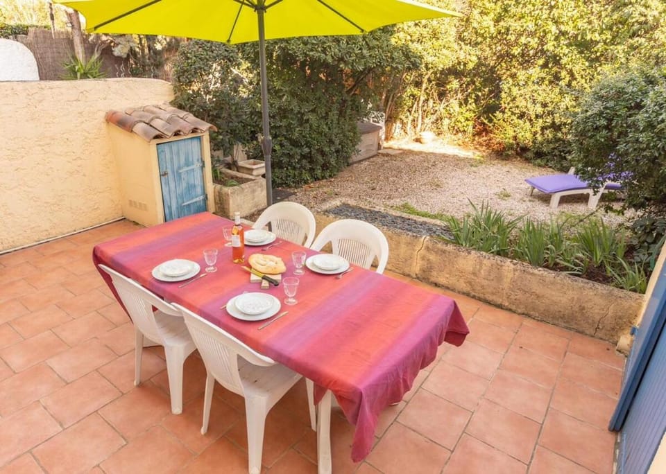 Joli mazet, jardin, piscine, tennis, plein centre Villa in Sainte-Maxime