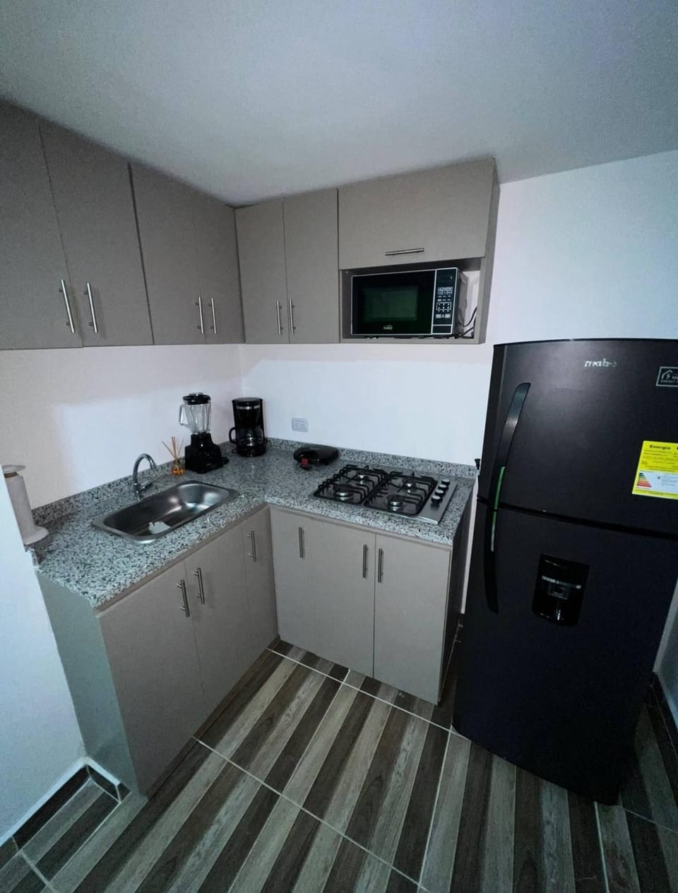 microwave, oven, kitchen