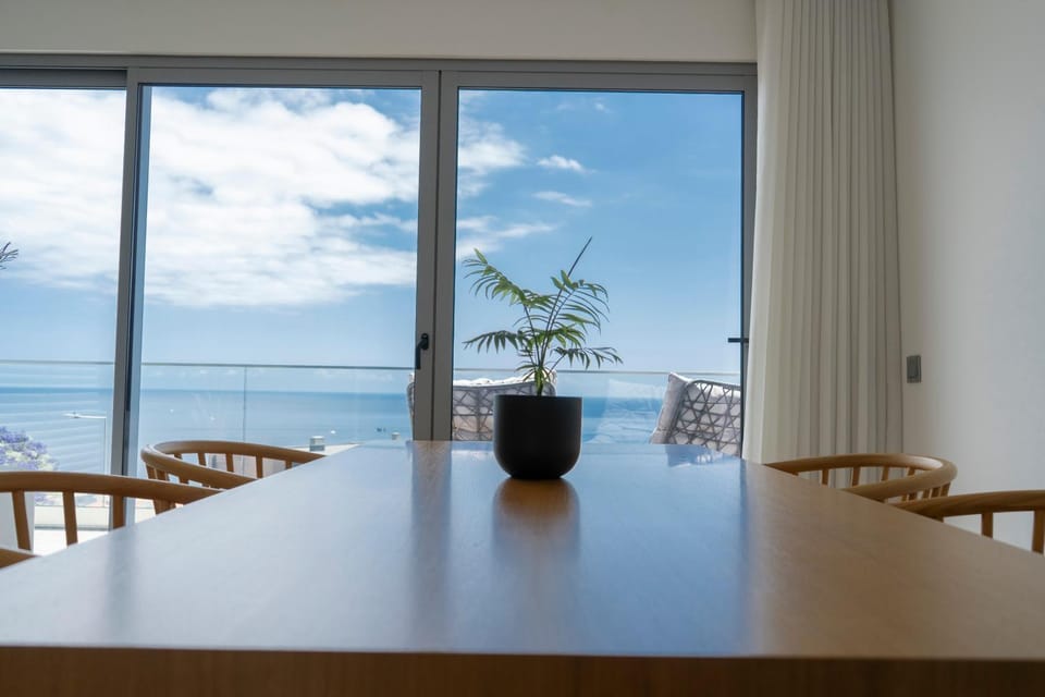 Natural landscape, Seating area, Dining area, Sea view