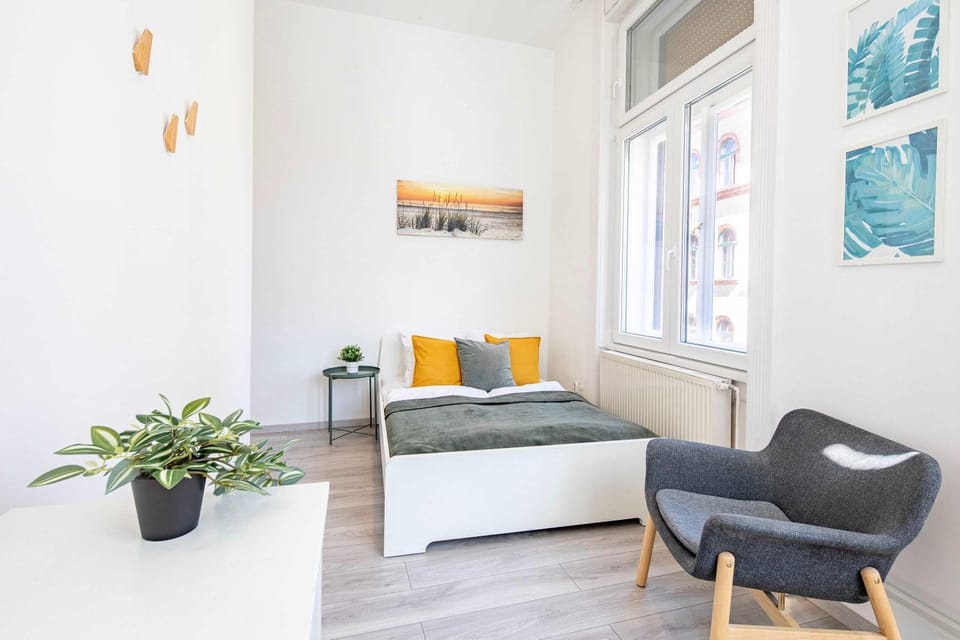 Ultra central - Large - Sunny Apartment in Budapest