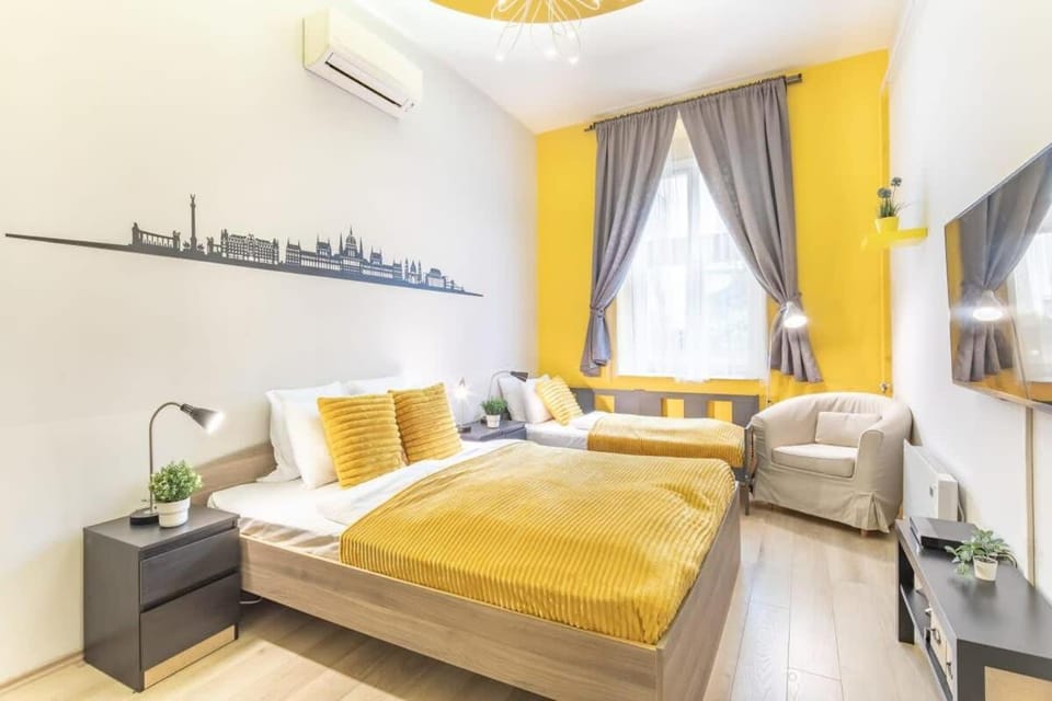 Very Central - Quiet Sleep for 3 Apartment in Budapest
