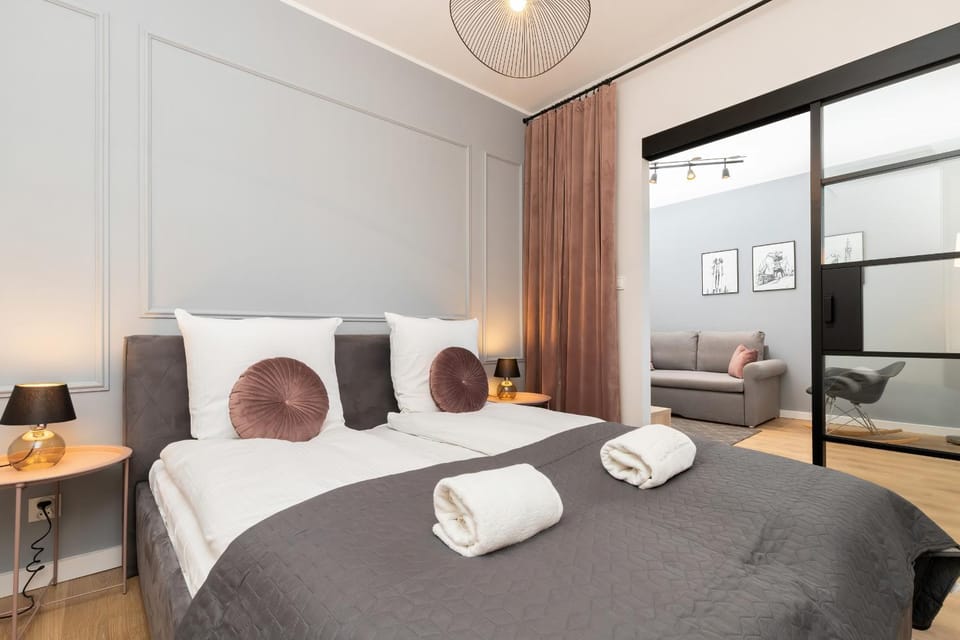 Seating area, Bedroom