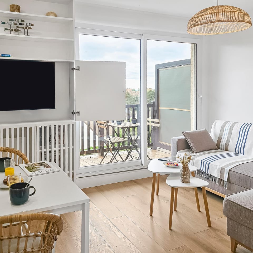 Balcony/Terrace, Living room, Seating area, Dining area