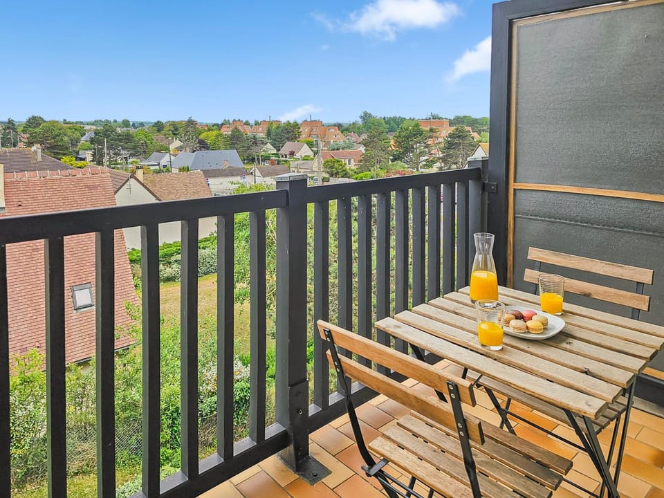 Property building, Balcony/Terrace