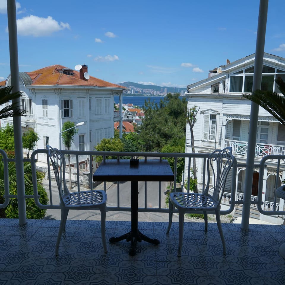 Natural landscape, Balcony/Terrace, Sea view