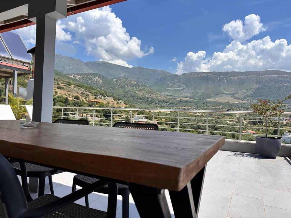 Vila Rahones Apartment in Vlorë County, Albania