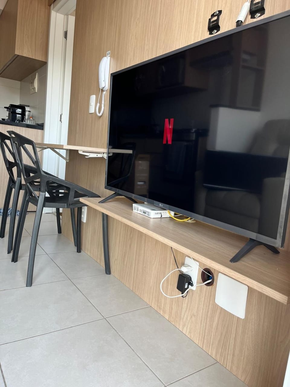 Communal lounge/ TV room, TV and multimedia, Kitchen or kitchenette, Dining area